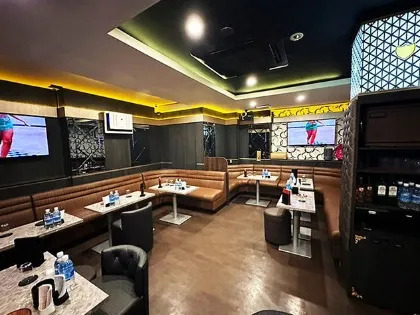 Club Mezm1
